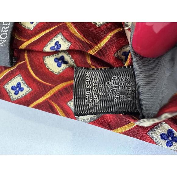 Robert Talbott Best of Class red floral geometric corpcore 100% silk necktie - Picture 4 of 4